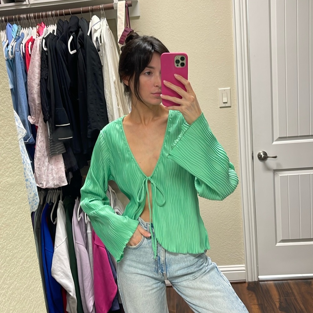 CLOSET CLEAR OUT: NWT NY & CO Green Tie Blouse Sz XS